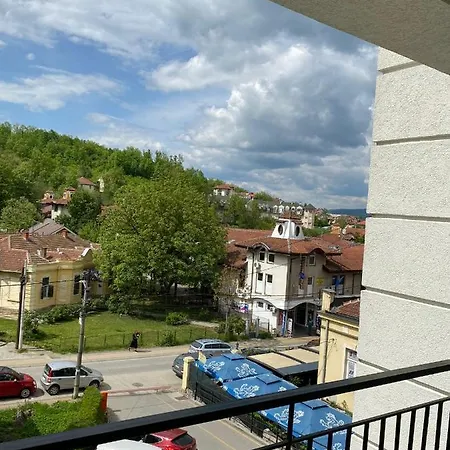 Apartmani Centar Vrnjacka Banja & Free Parking Exterior photo