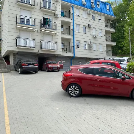 Apartmani Centar Vrnjacka Banja & Free Parking Exterior photo