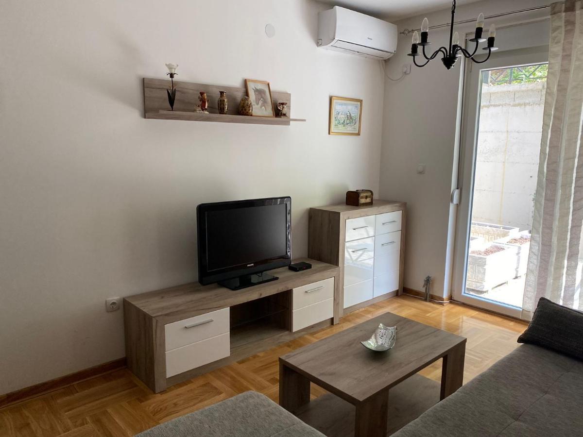 Centar & Free Parking Apartment
