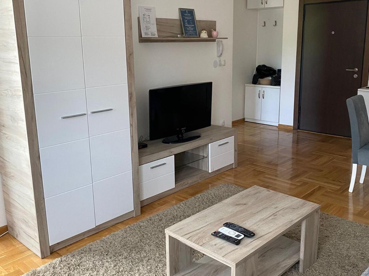 Centar & Free Parking Apartment *